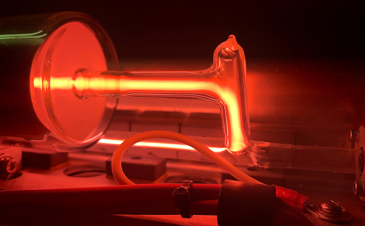 Spectra-Physics 127, Cathode End